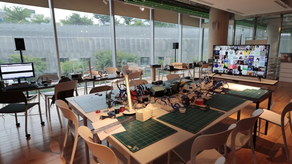 Louez une salle équipée pour des ateliers créatifs ou des formations professionnelles